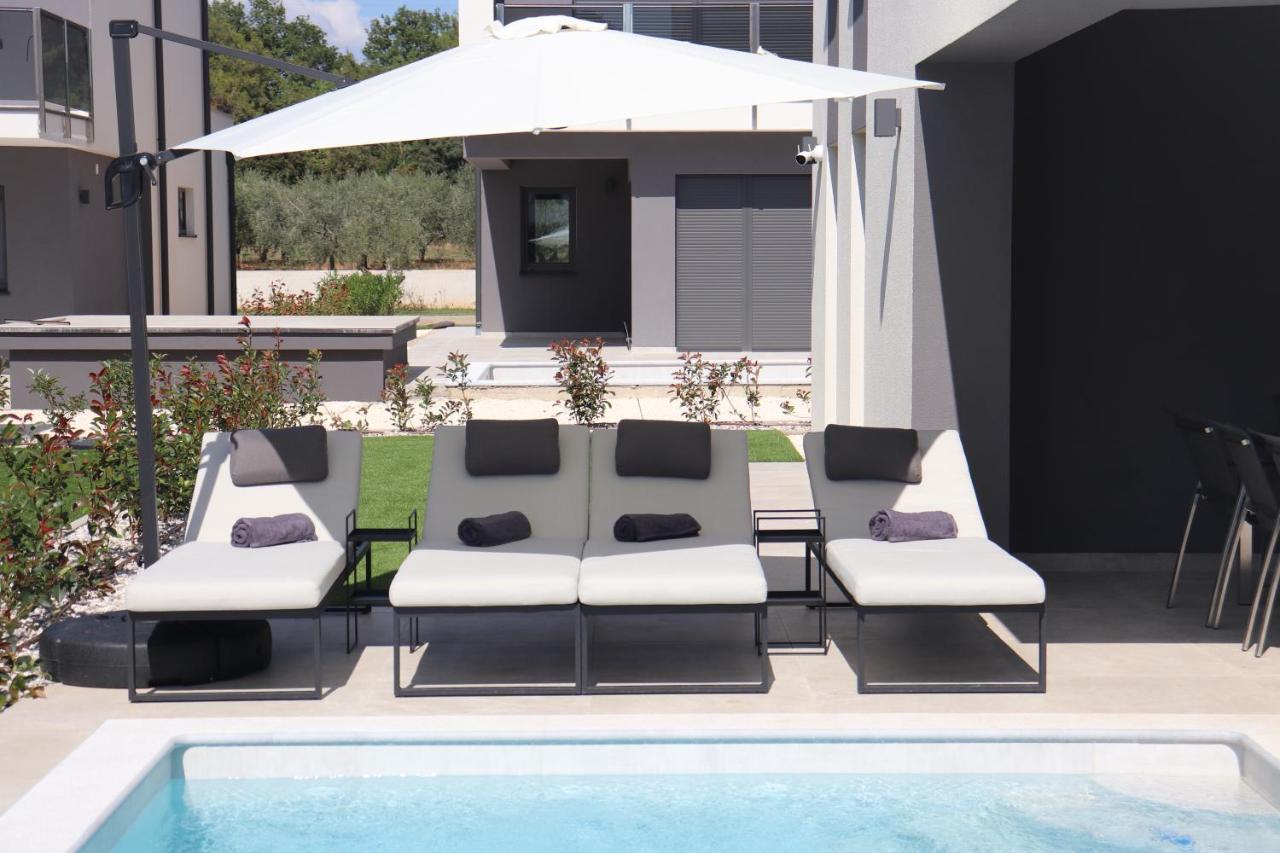 Meerbrise - Luxury Villa บานโจเล ภายนอก รูปภาพ