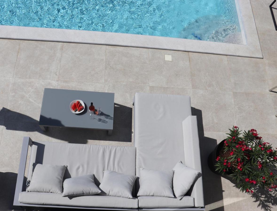 Meerbrise - Luxury Villa บานโจเล ภายนอก รูปภาพ